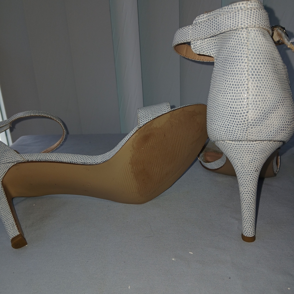 Michael Kors Women's White Textured Heels - Picture 5 of 5